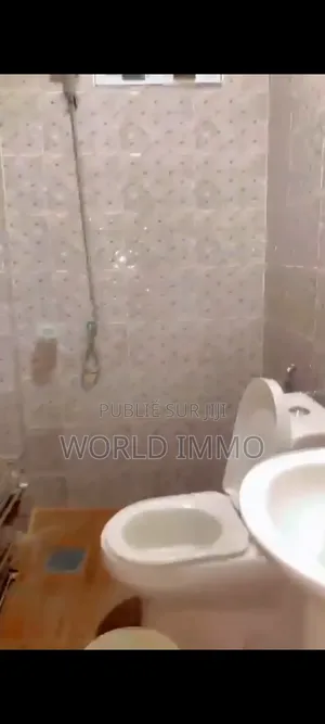 1chbre Mini-plat dans Le Petit Coin, Yoff à Louer