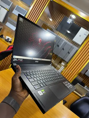 New MSI GS66 Stealth 10UE 32GB Intel Core I7 SSD 1T