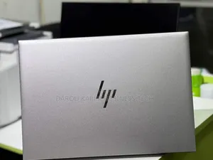 New HP ZBook Firefly 16 G10 32GB Intel Core I7 SSD 512GB