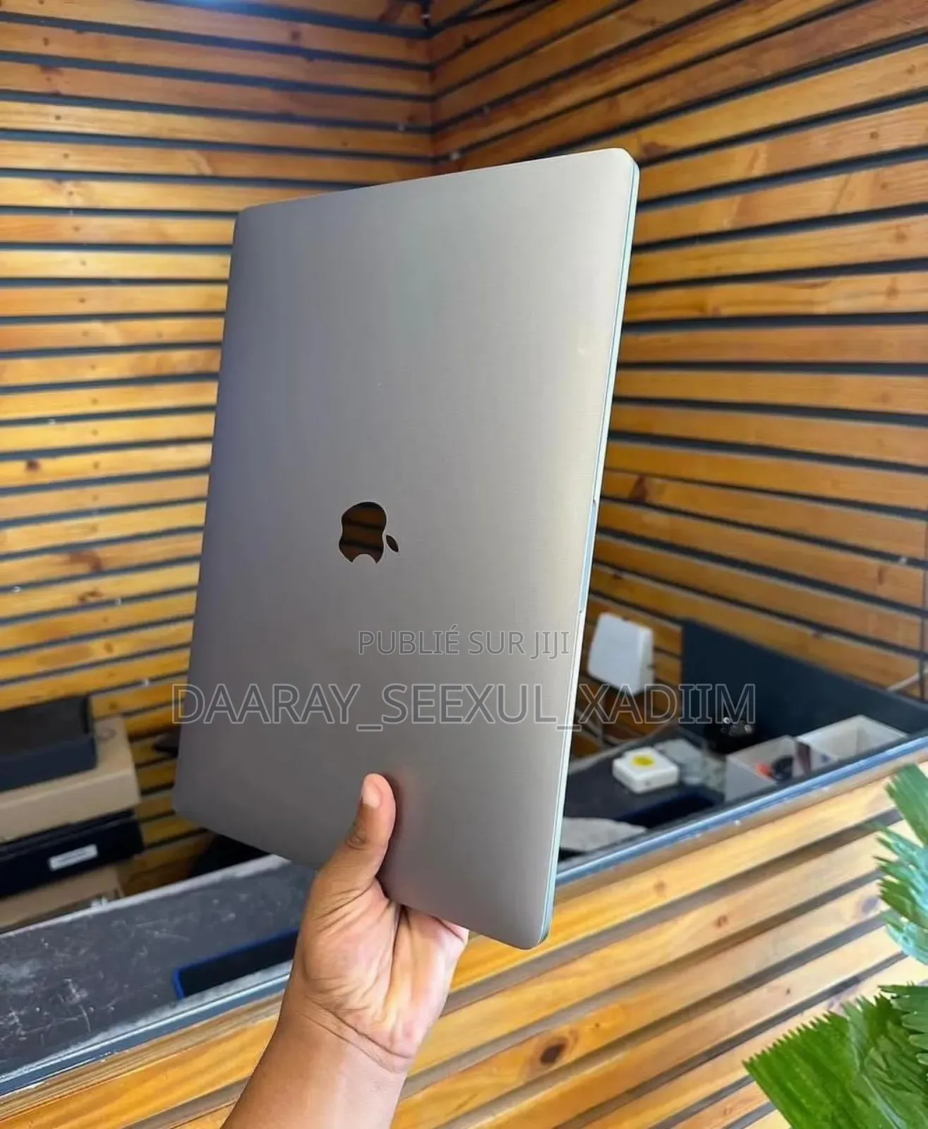 Apple MacBook Pro 2019 16GB Intel Core I7 SSD 512GB
