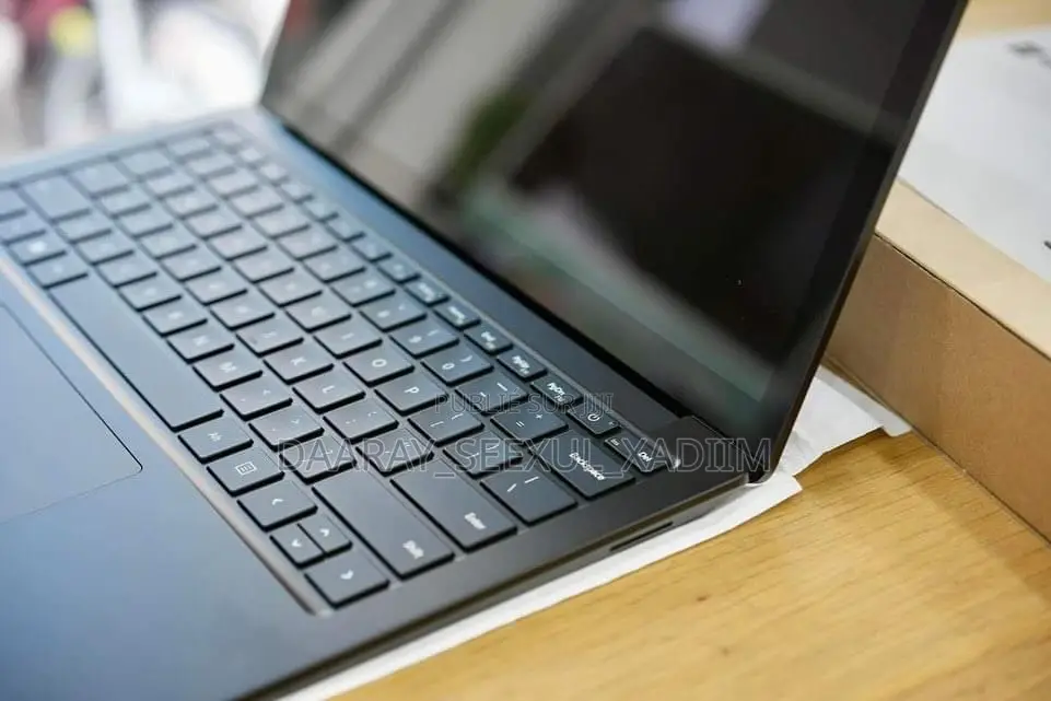 Microsoft Surface Laptop 5 16GB Intel Core I7 SSD 512GB