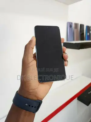 New Samsung Galaxy S22 5G 128 GB Vert