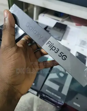 New Samsung Galaxy Z Flip 3 128 GB Autre