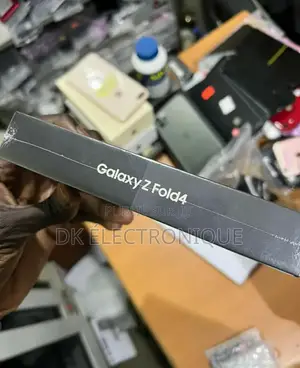 New Samsung Galaxy Z Fold4 256 GB Autre