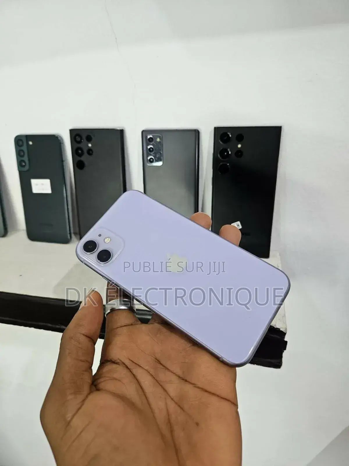 Apple iPhone 11 128 GB Autre