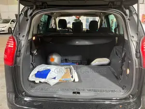 PEUGEOT 5008 1.6 e-HDi Allure 2014 Noir