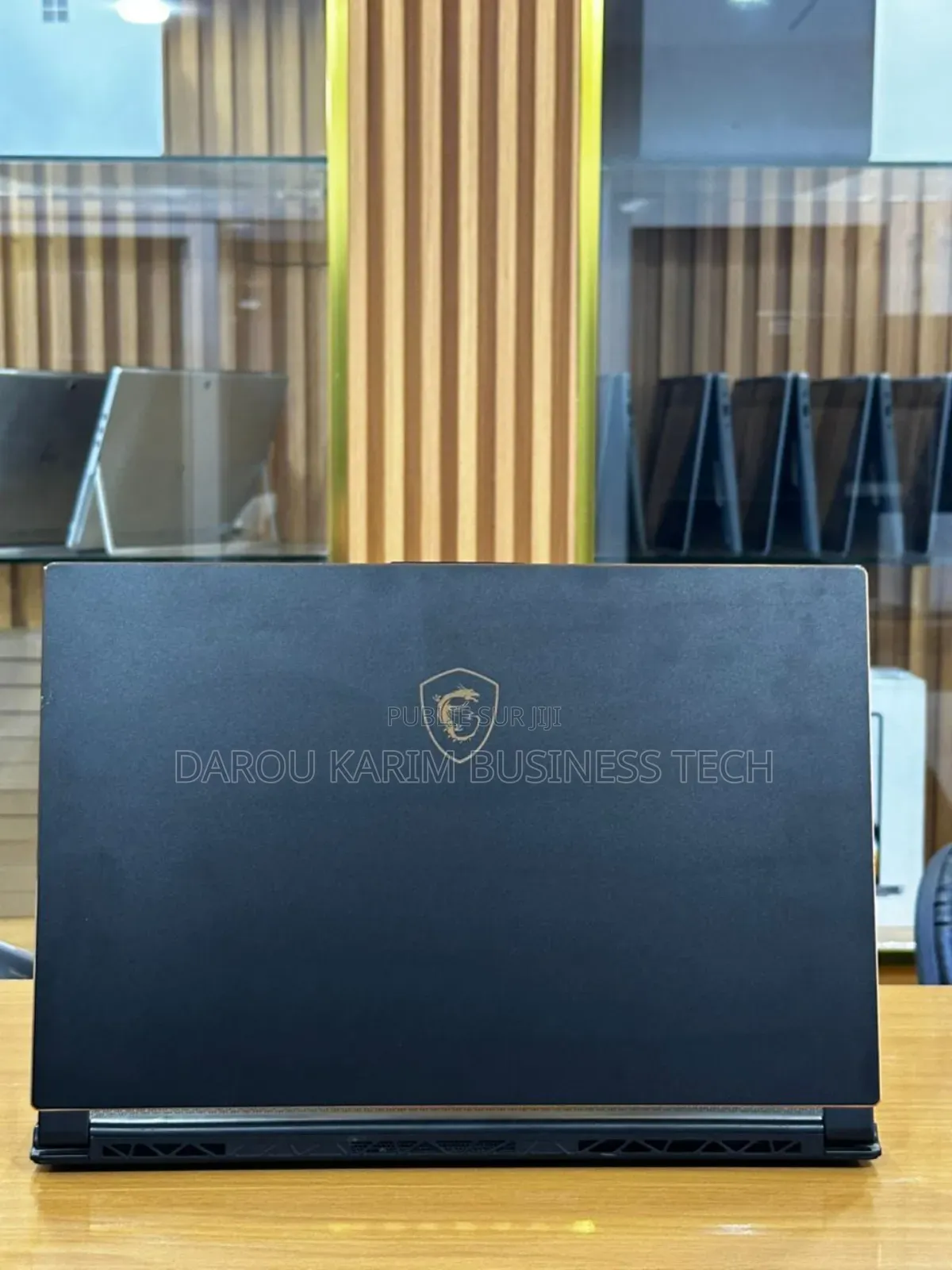 New MSI GS65 Stealth Thin 8RF 32GB Intel Core I7 SSD 1T