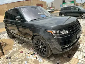 Photo - Land Rover Range Rover Vogue 2016 Gris