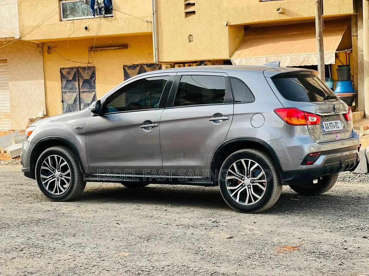 Mitsubishi Outlander Sport 2018 Gris