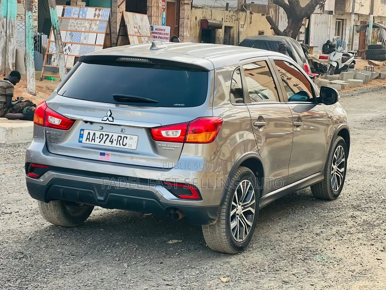 Mitsubishi Outlander Sport 2018 Gris