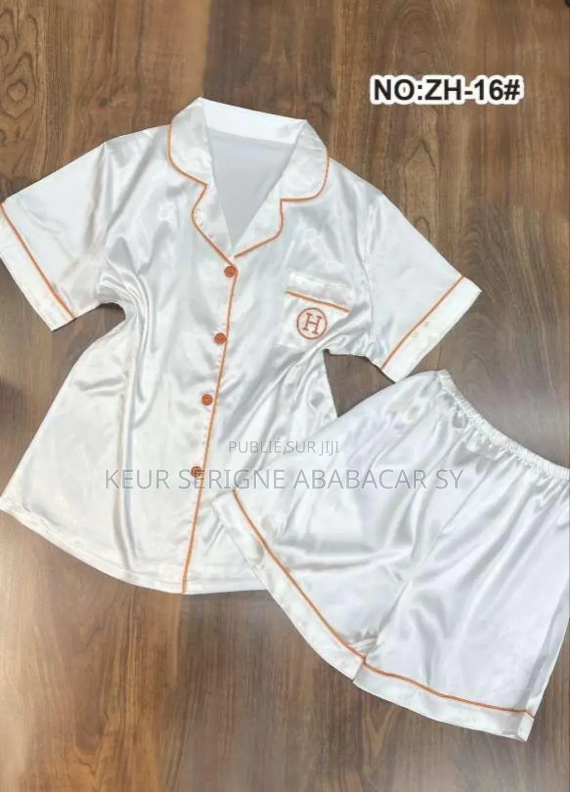 Pyjama Modèle Court 
Taille Standard