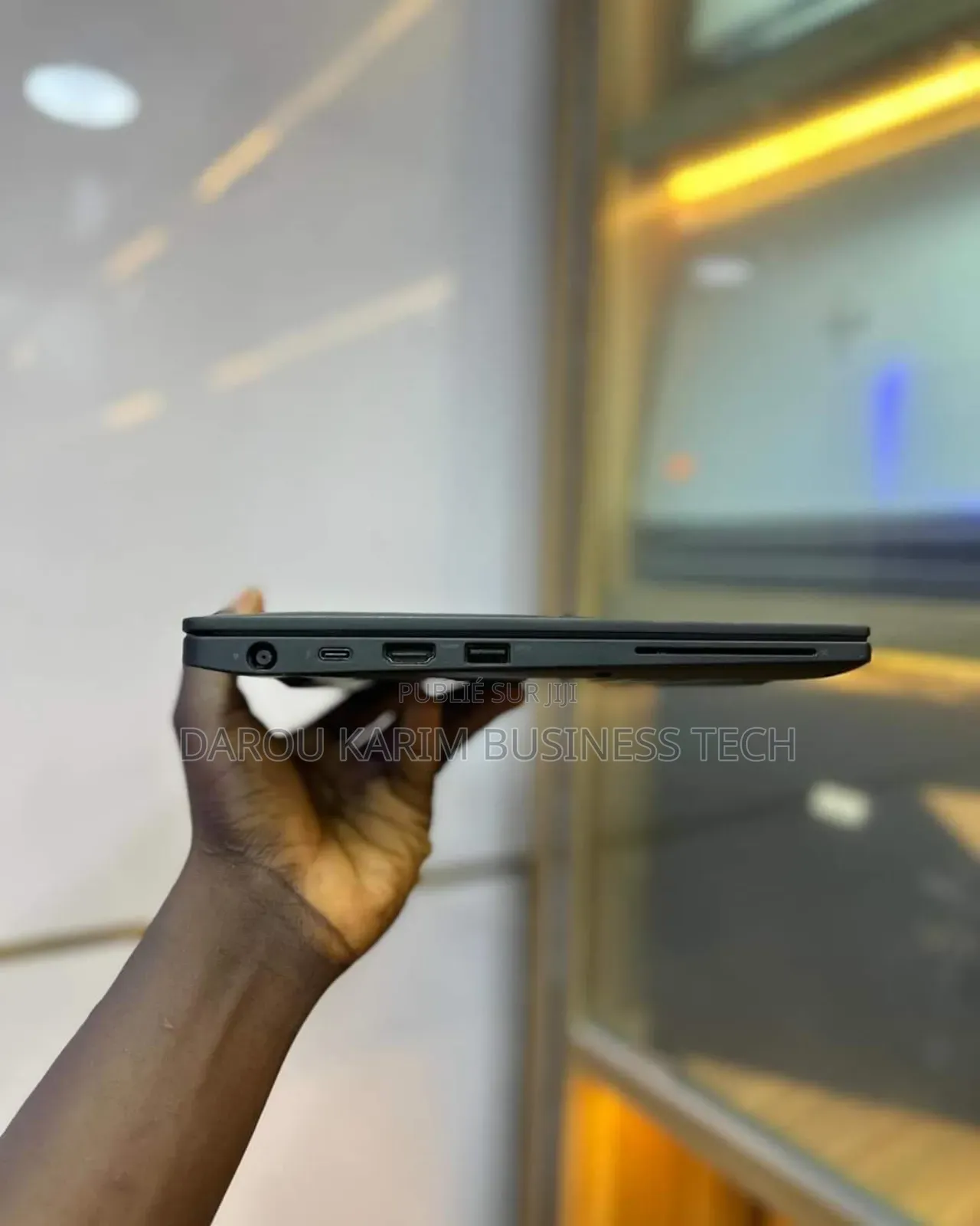 New Ordinateur Portable Dell Latitude 7390 8GB Intel Core I5 SSD 256GB