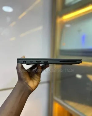 New Ordinateur Portable Dell Latitude 7390 8GB Intel Core I5 SSD 256GB