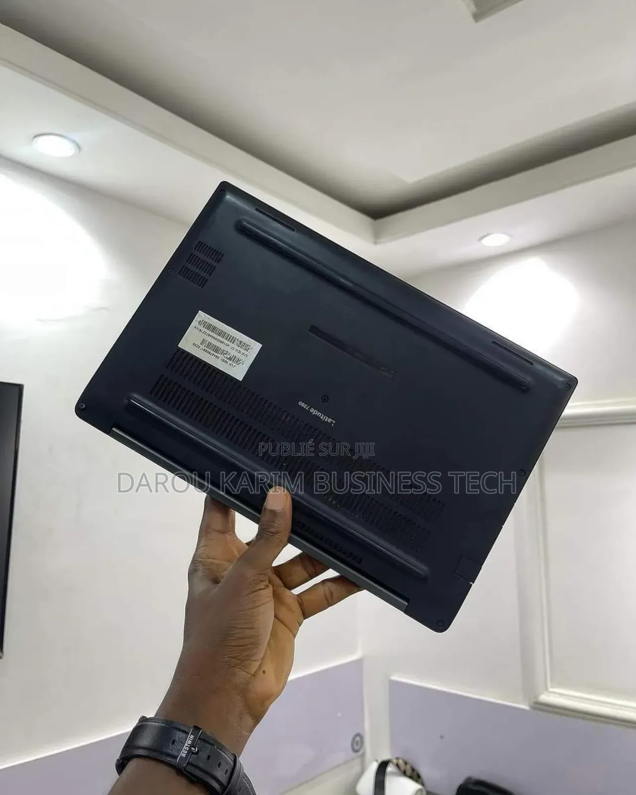 New Ordinateur Portable Dell Latitude 7390 8GB Intel Core I5 SSD 256GB