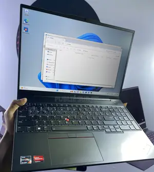 New Lenovo ThinkPad E16 G1 16GB Intel Core I7 SSD 1T