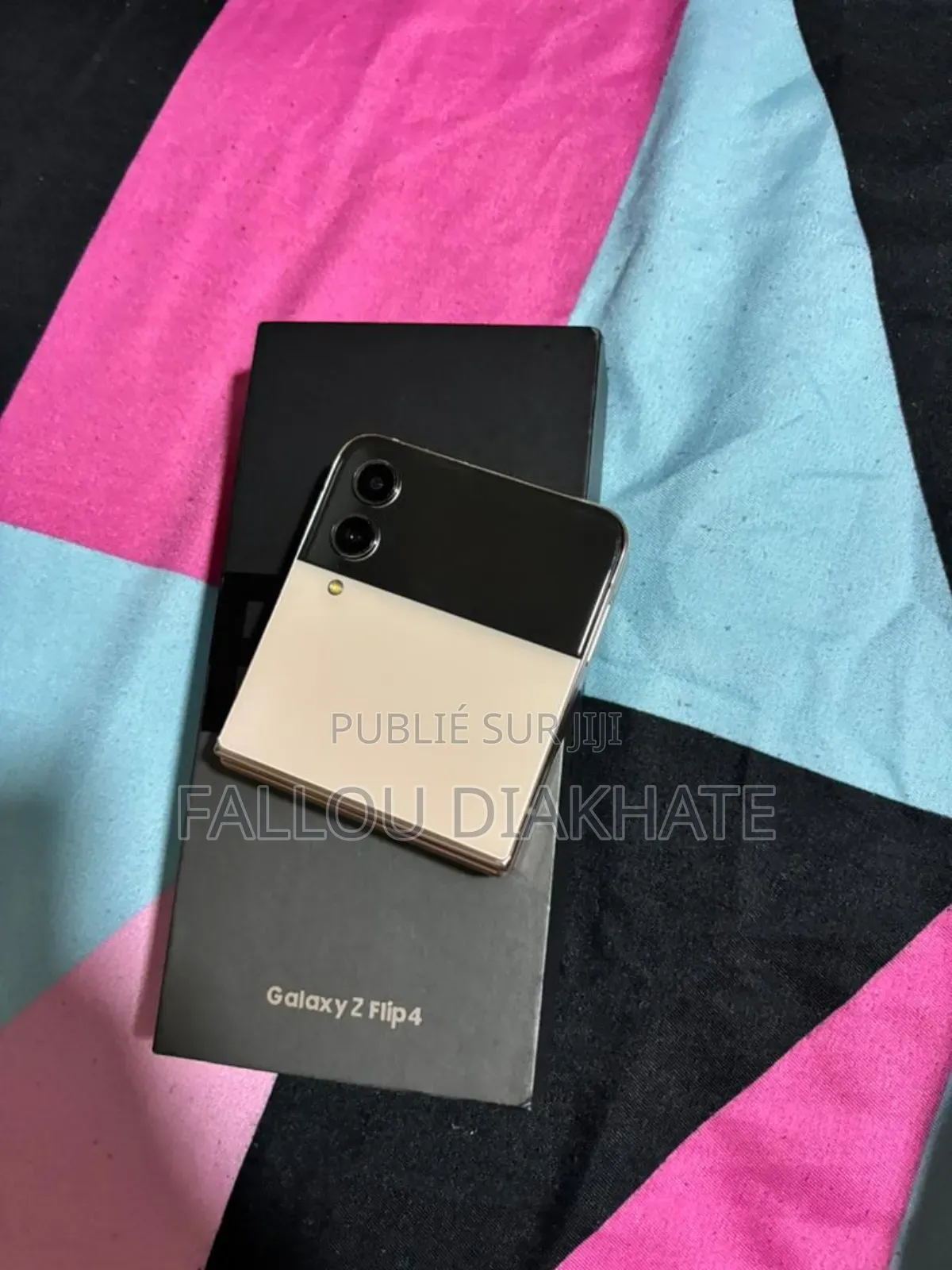 New Samsung Galaxy Z Flip4 256 GB Autre