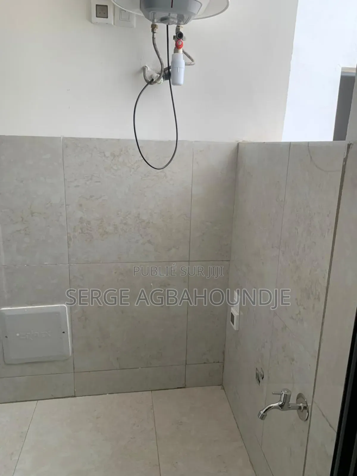 4chbre Appartement dans Appartement F4 à Louer