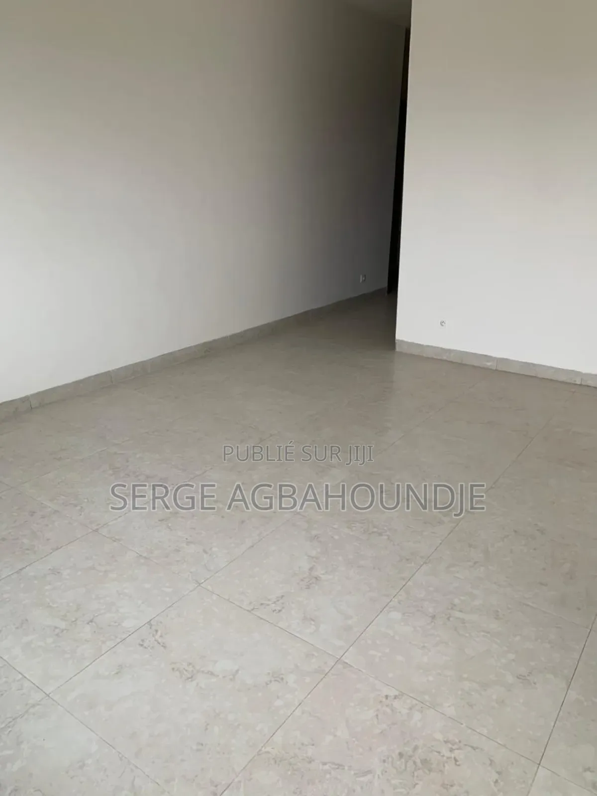 4chbre Appartement dans Appartement F4 à Louer