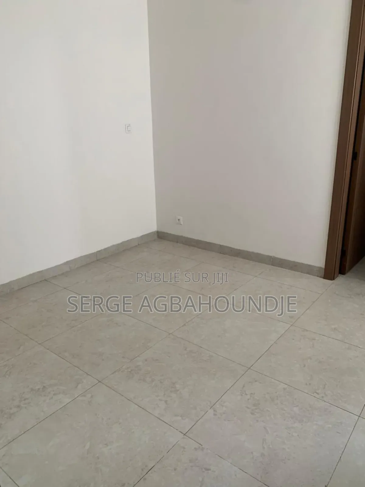 4chbre Appartement dans Appartement F4 à Louer