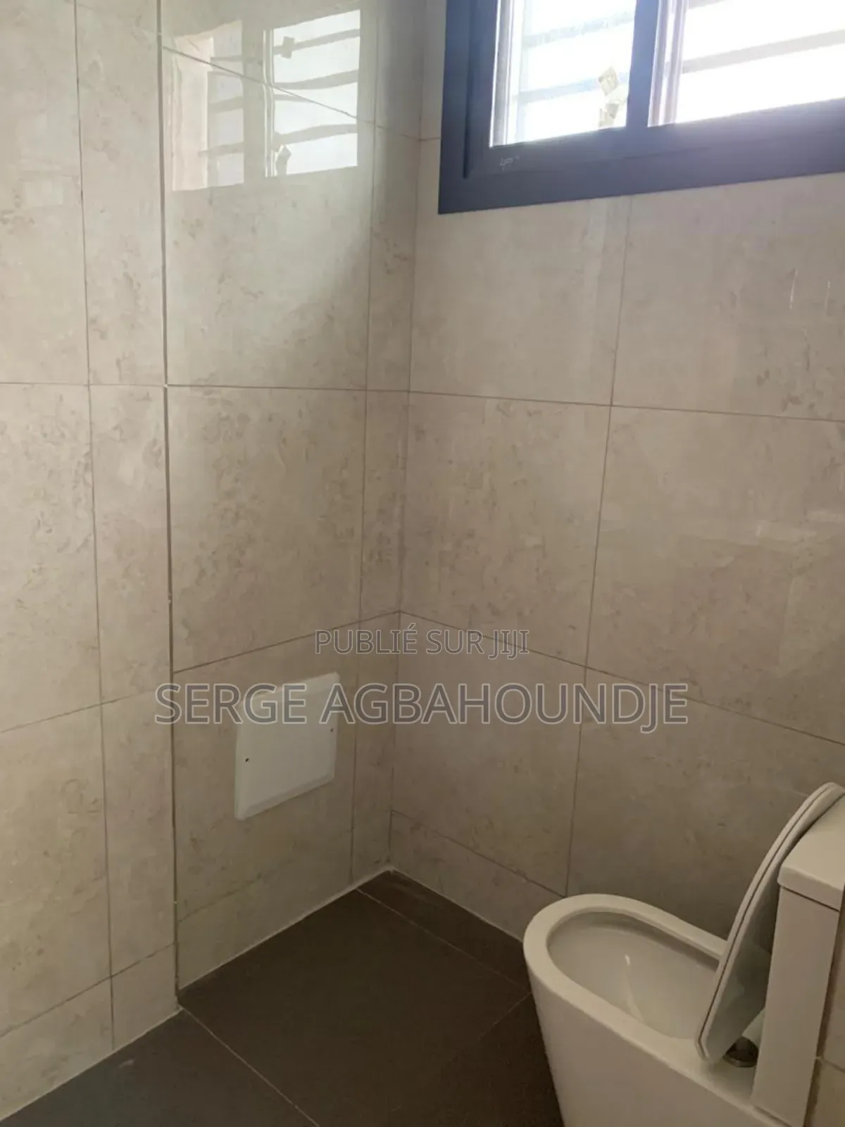 4chbre Appartement dans Appartement F4 à Louer