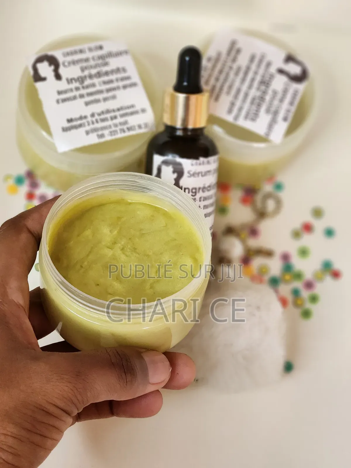 Crème Capillaire Et Sérum Pour La Pousse Des Cheveux