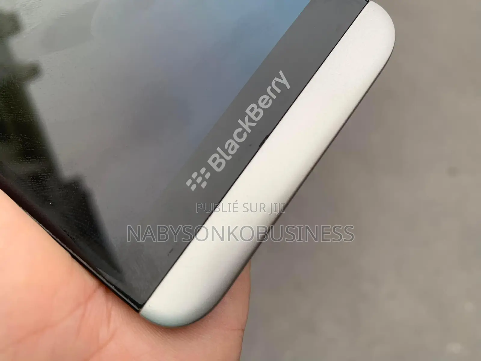 New BlackBerry Z30 16 GB Noir