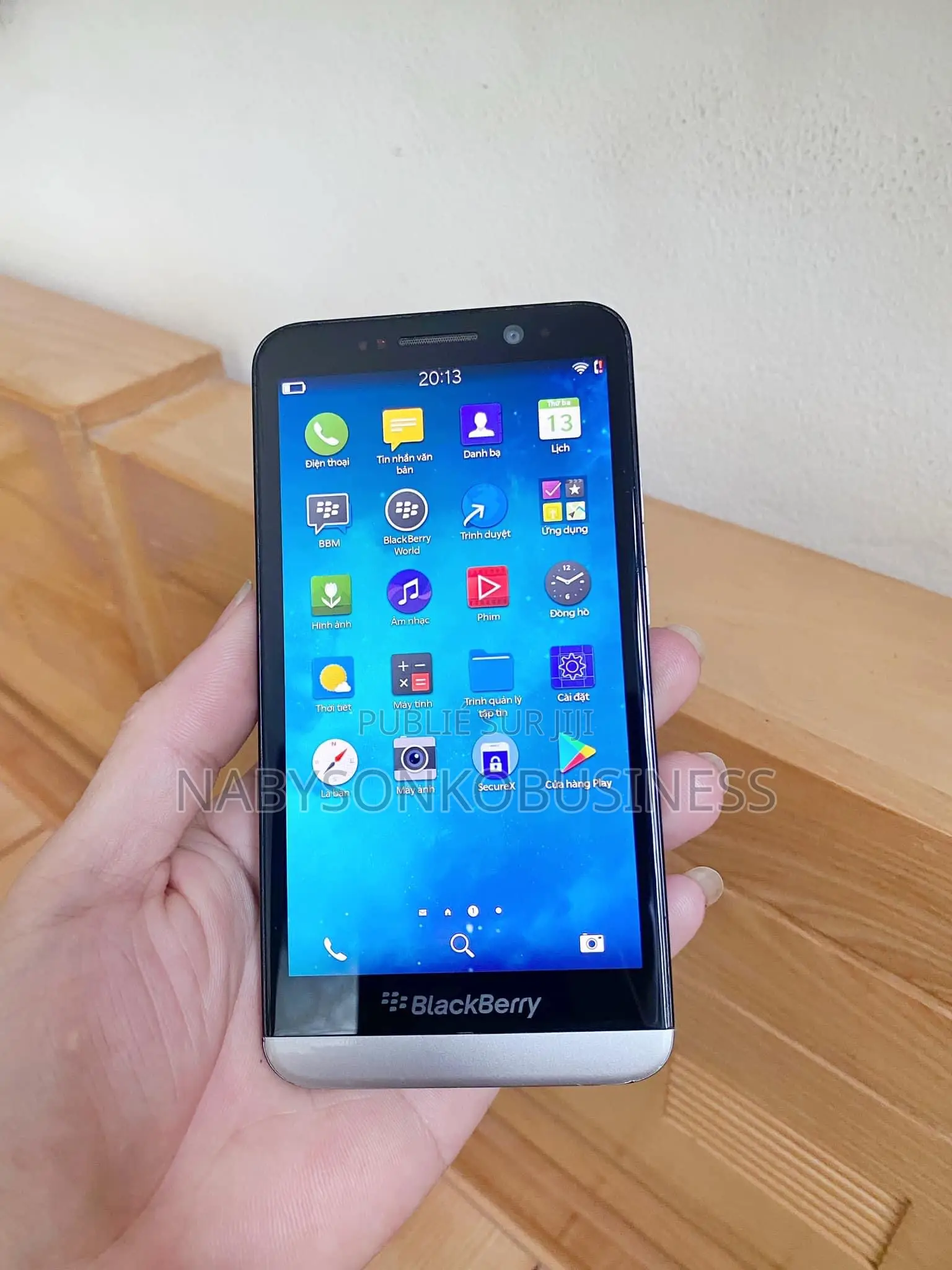 New BlackBerry Z30 16 GB Noir