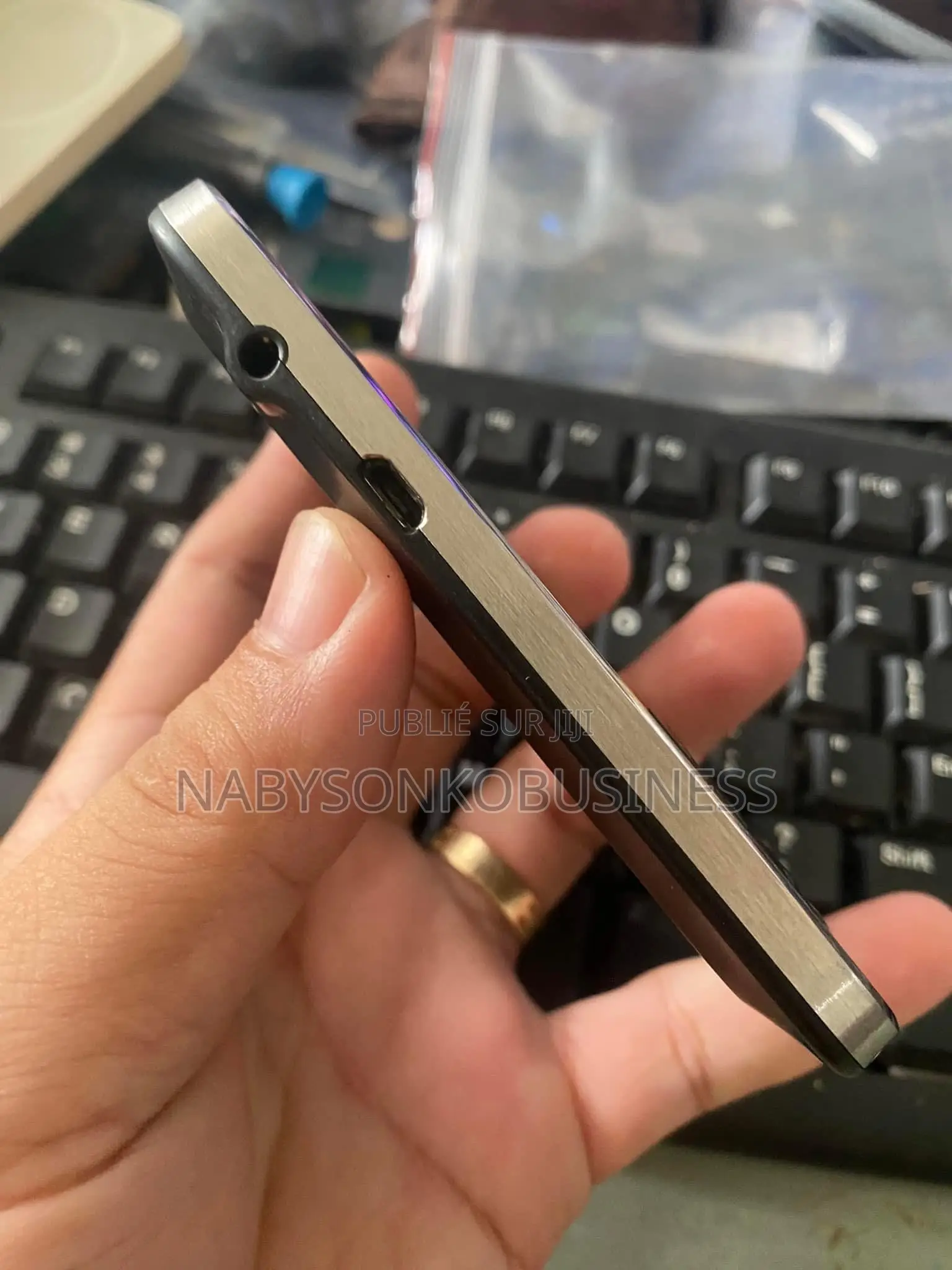 New BlackBerry Bold Touch 9900 8 GB Noir