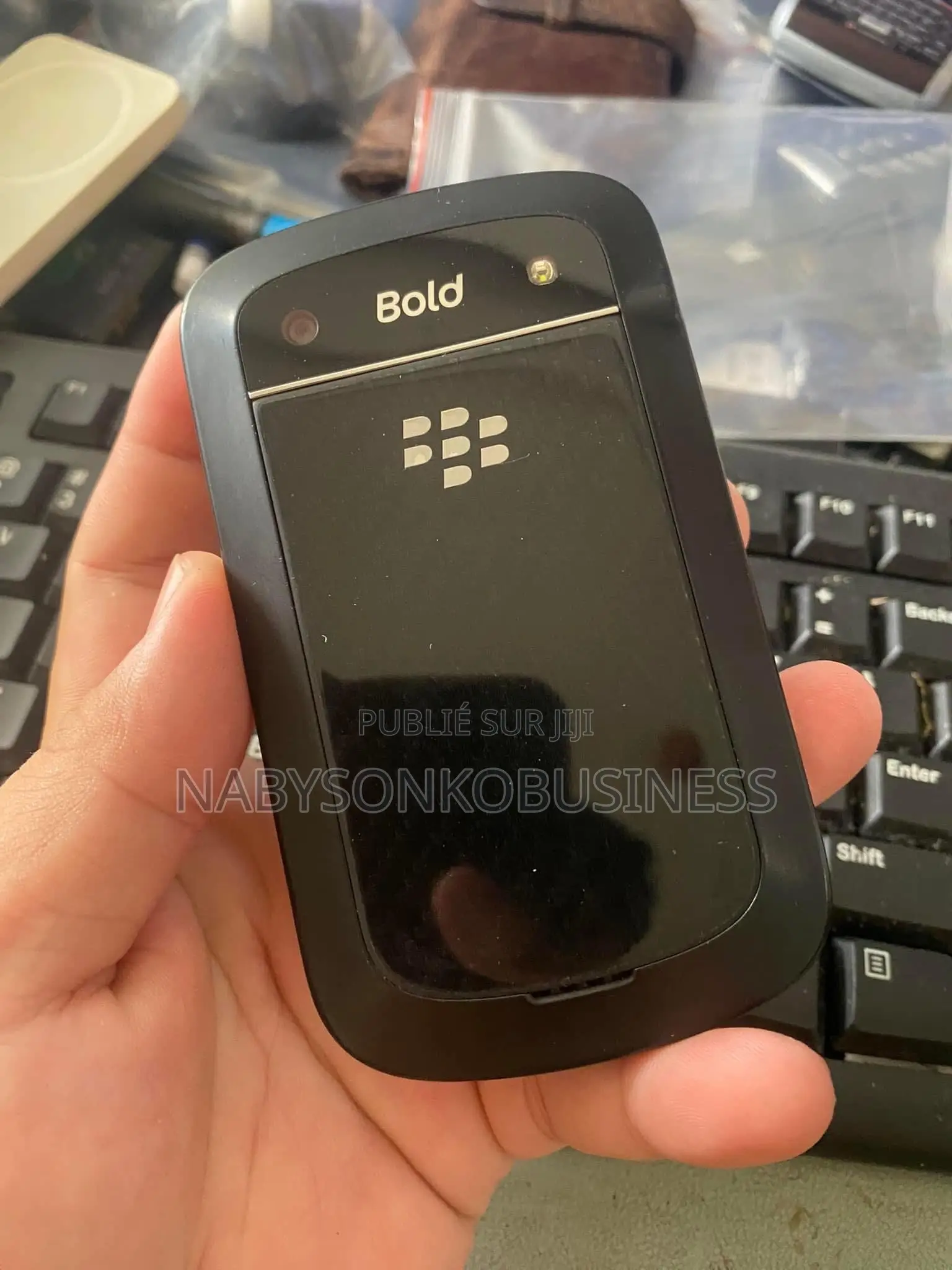 New BlackBerry Bold Touch 9900 8 GB Noir