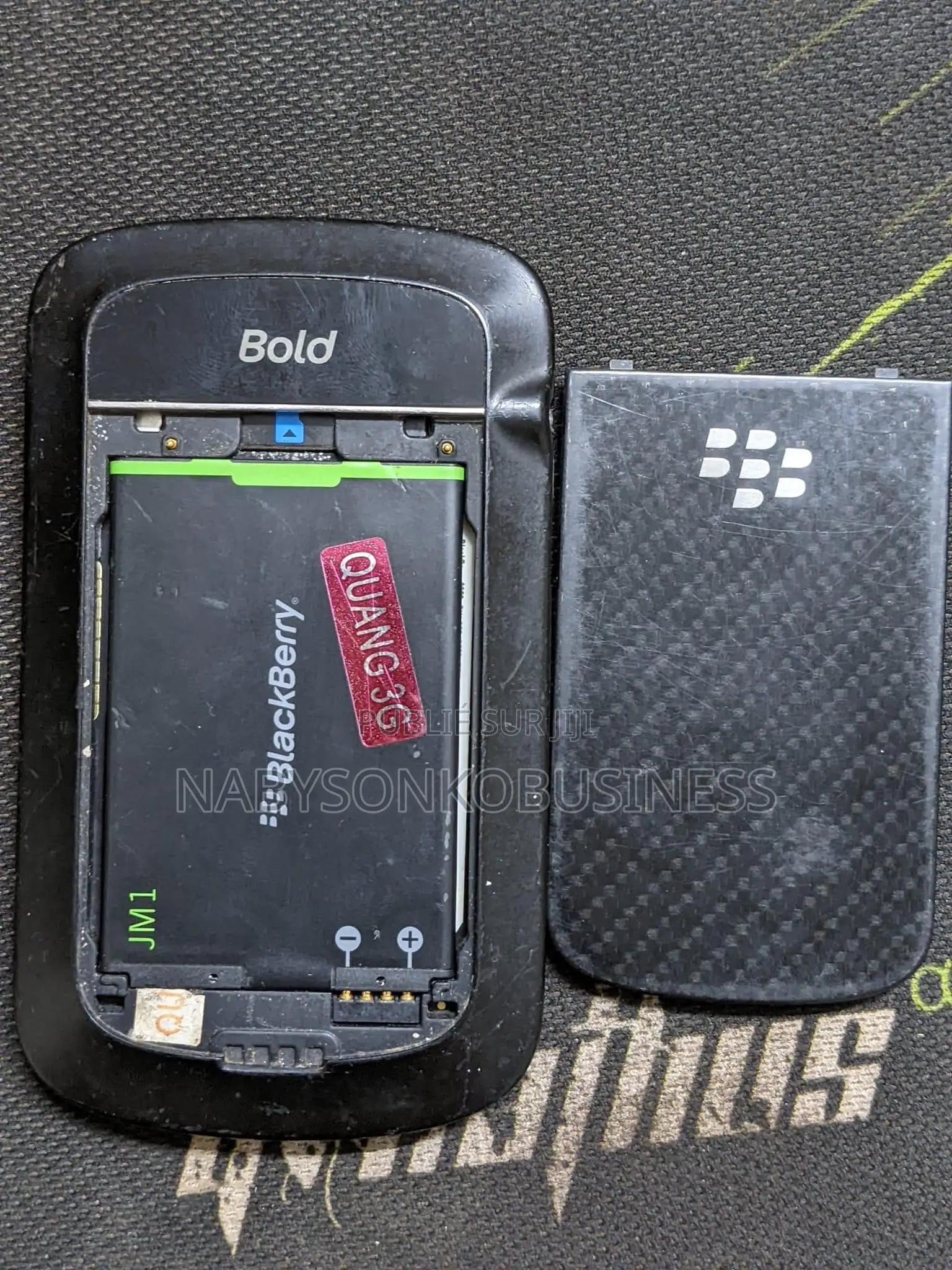New BlackBerry Bold Touch 9900 8 GB Noir