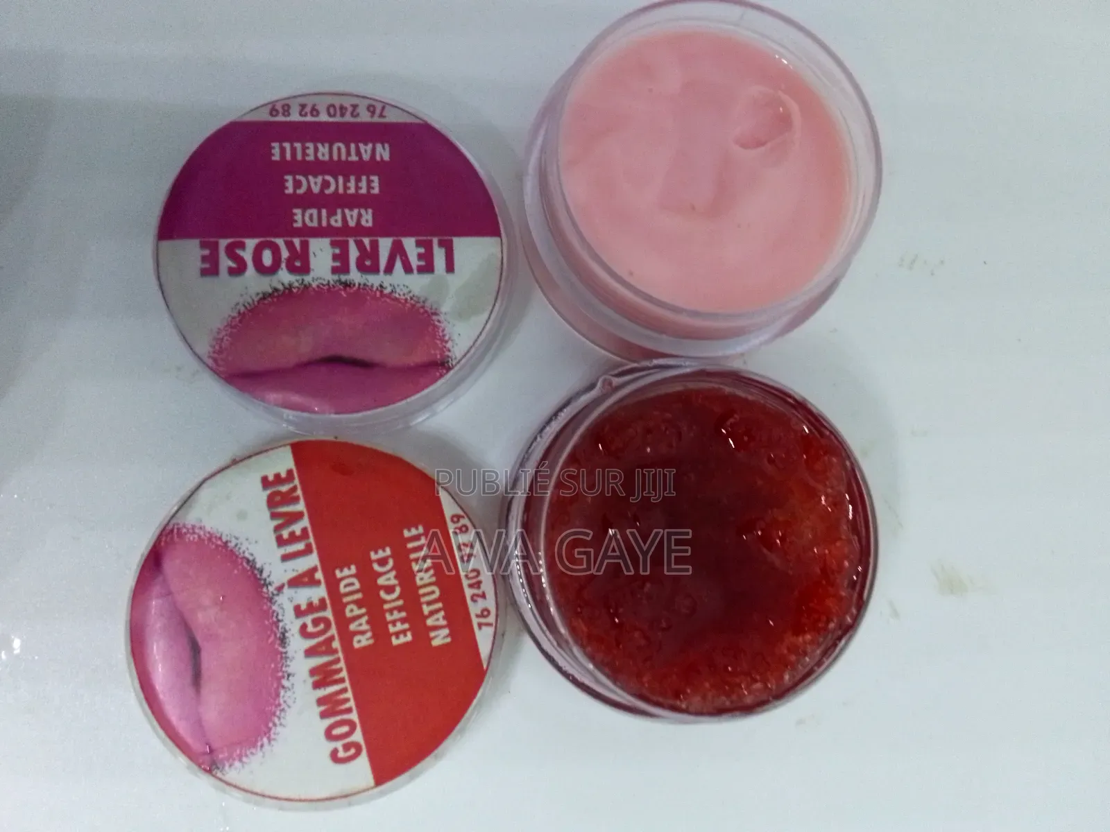 Lévre Rose Et Gommage À Lèvre