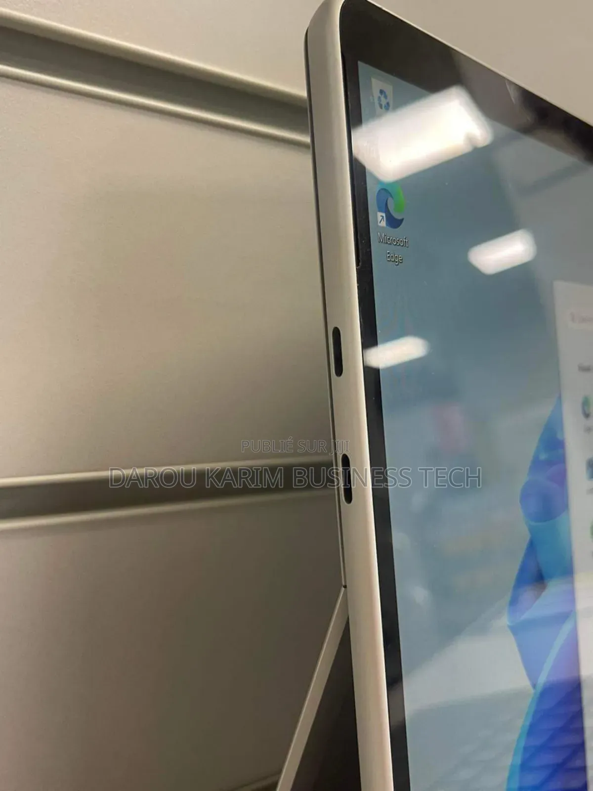 New Microsoft Surface Pro 9 8GB Intel Core I5 SSD 256GB