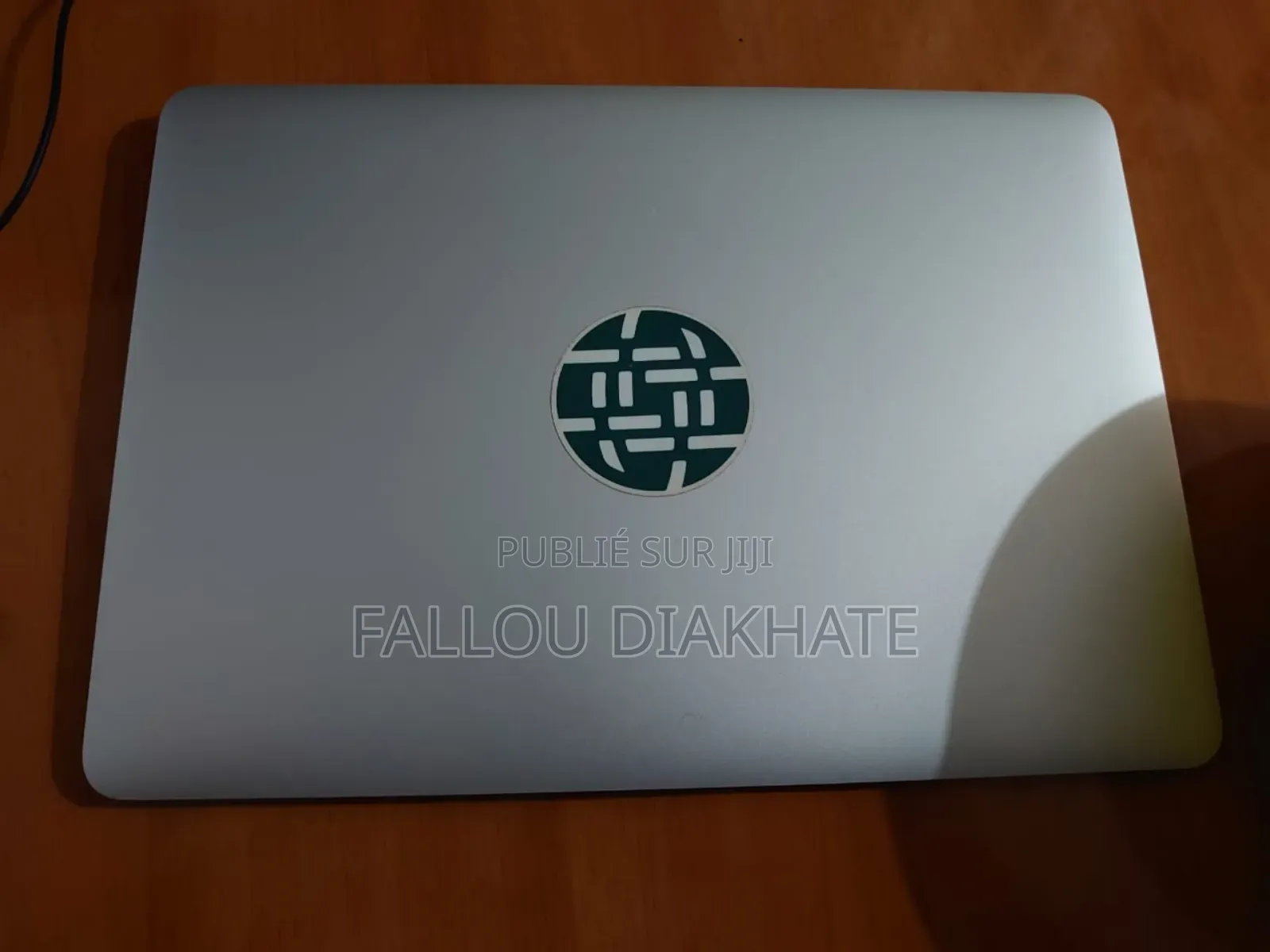 New Ordinateur Portable Pomme MacBook 8GB Intel Core I5 SSD 256GB