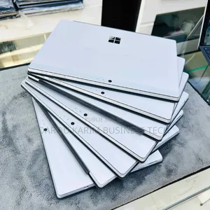 New Microsoft Surface Pro 5 8GB Intel Core I5 SSD 256GB