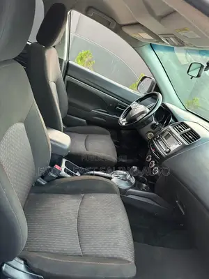 Mitsubishi Outlander 2017 Beige