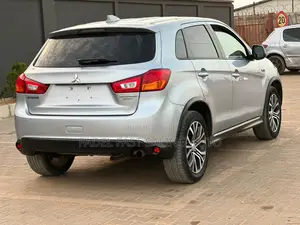 Mitsubishi Outlander 2017 Beige