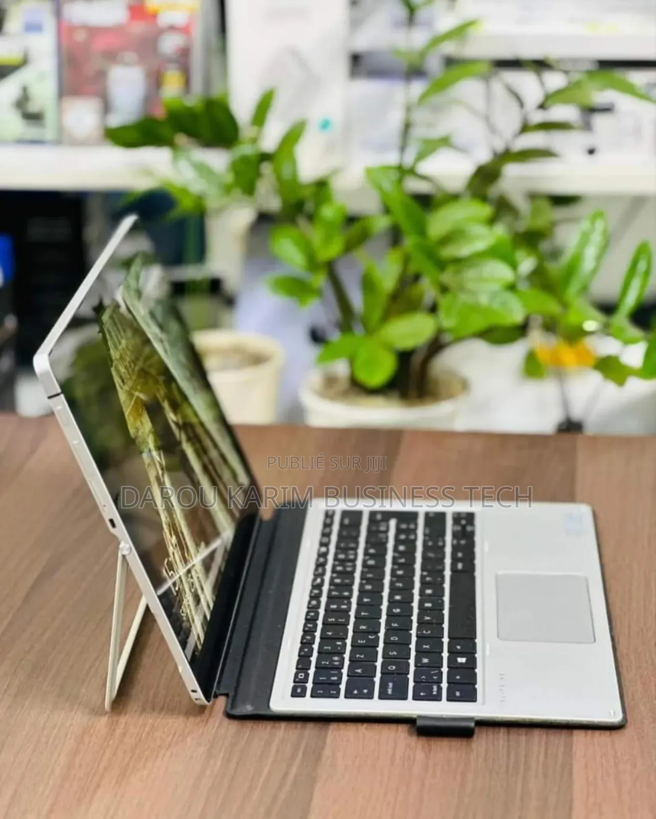 New HP Elite X2 1012 G2 8GB Intel Core I5 SSD 256GB