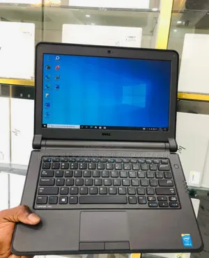 New Ordinateur Portable Dell Latitude 3350 8GB Intel Core I5 SSD 256GB