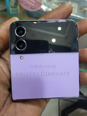 New Samsung Galaxy Z Flip4 256 GB Autre