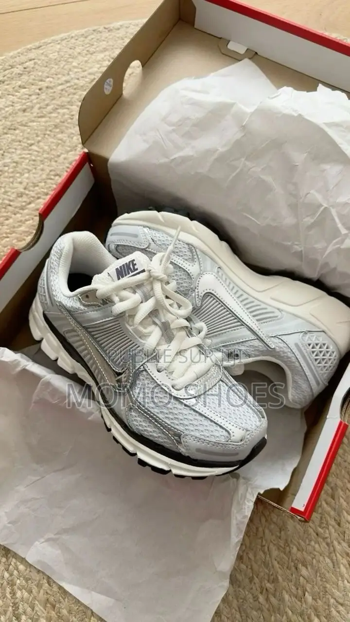 Nike Vomero5