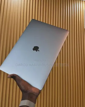 New Apple MacBook Pro 2017 16GB Intel Core I7 SSD 512GB