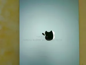 New Apple MacBook Air 2022 M2 8GB Apple M2 SSD 256GB