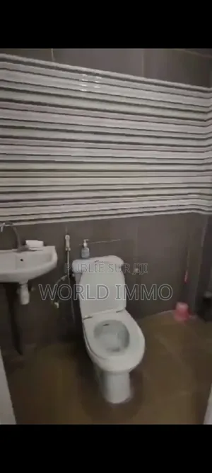 1chbre Studio dans Le New, Yoff à Louer