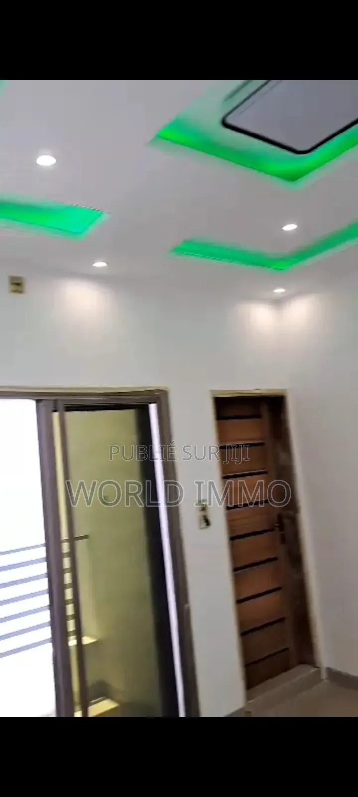 2chbre Appartement dans Appartement B, Yoff à Louer