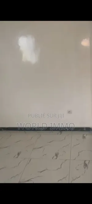 1chbre Studio dans L'Immeuble, Almadies à Louer