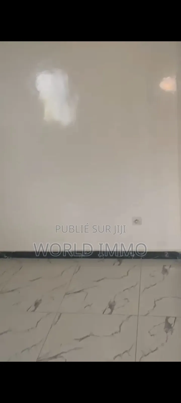 1chbre Studio dans L'Immeuble, Almadies à Louer