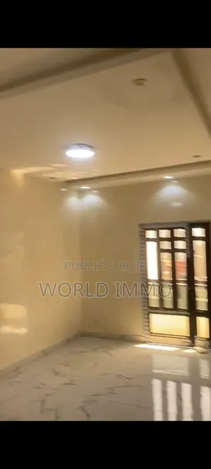 1chbre Studio dans Le Bon Coin, Almadies à Louer