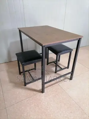 Table À Manger
