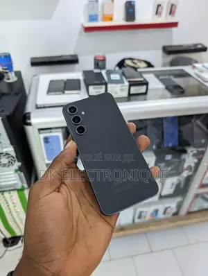 Photo - Samsung Galaxy S23 256 GB Noir