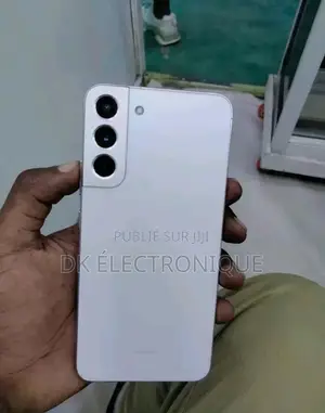 Photo - Samsung Galaxy S22 5G 128 GB Blanc